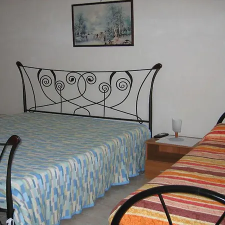 Teresa 4* Λέτσε